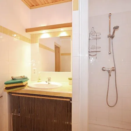 別荘 Two-bedroom Holiday Villars 0 01