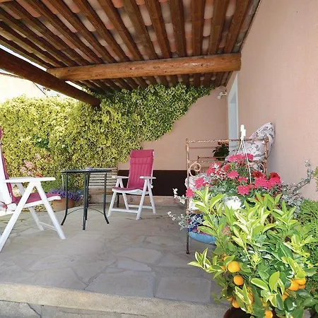 Two-bedroom Holiday Villars 0 01